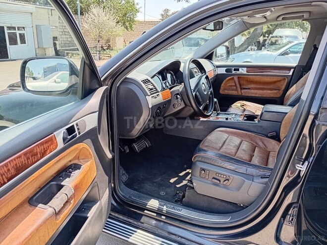 Volkswagen Touareg 2006, 222,800 km - 4.2 l - Bakı