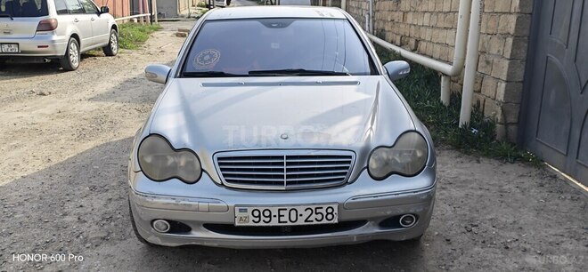 Mercedes C 220 2001, 609,750 km - 2.1 l - Bakı