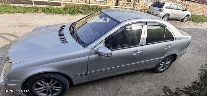 Mercedes C 220 2001, 609,750 km - 2.1 l - Bakı