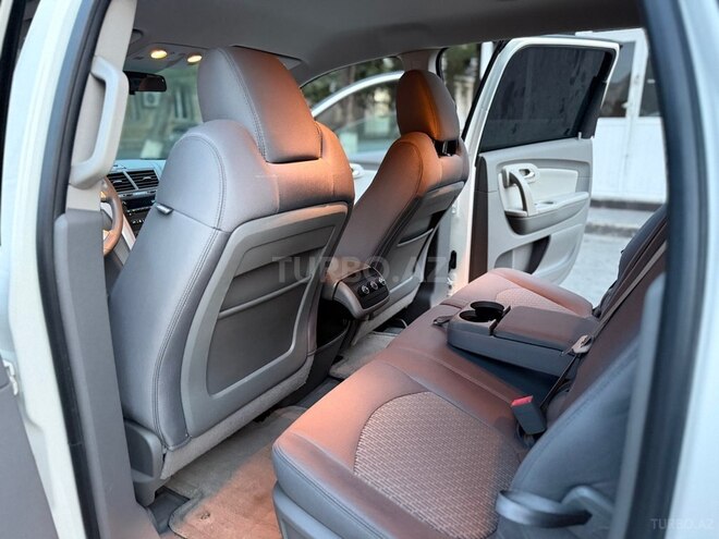 Chevrolet Traverse 2010, 127,000 km - 3.6 l - Sumqayıt