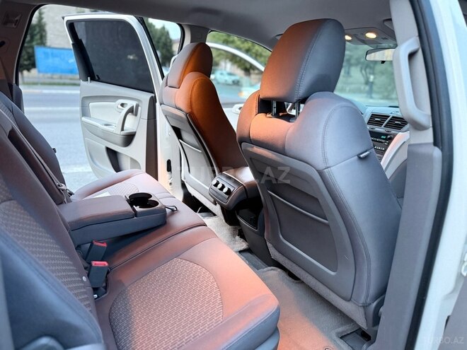 Chevrolet Traverse 2010, 127,000 km - 3.6 l - Sumqayıt
