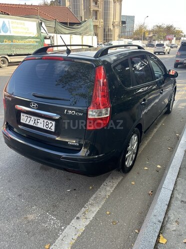 Hyundai i30 2011, 240,000 km - 1.6 l - Bakı