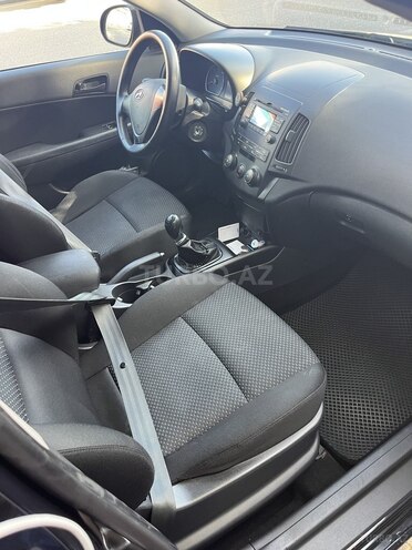 Hyundai i30 2011, 240,000 km - 1.6 l - Bakı