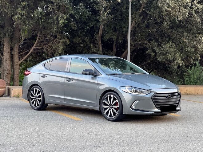 Hyundai Elantra 2017, 284,000 km - 2.0 l - Bakı