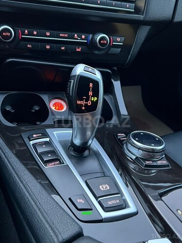 BMW 528 2014, 240,000 km - 2.0 l - Bakı