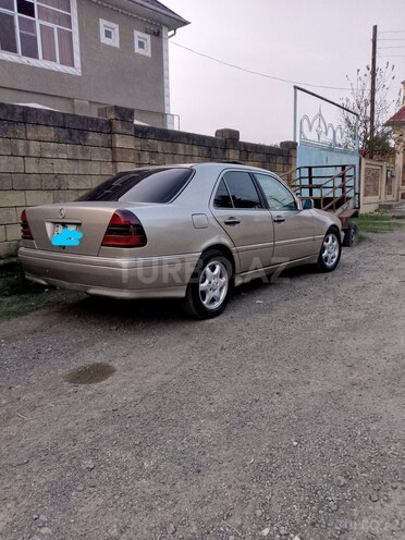 Mercedes C 230 1997, 320,000 km - 2.3 l - Masallı