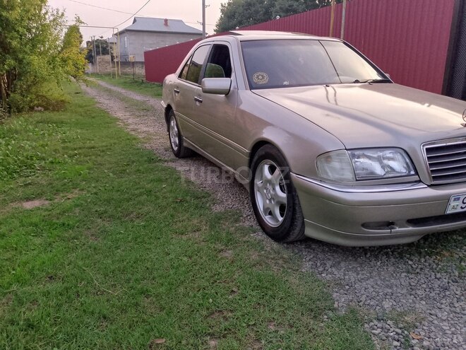 Mercedes C 230 1997, 320,000 km - 2.3 l - Masallı