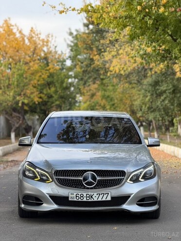 Mercedes E 220 2013, 240,000 km - 2.1 л - Naxçıvan