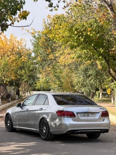 Mercedes E 220 2013, 240,000 km - 2.1 л - Naxçıvan