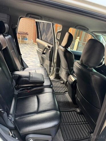 Toyota Land Cruiser Prado 2011, 178,500 km - 2.7 l - Şirvan