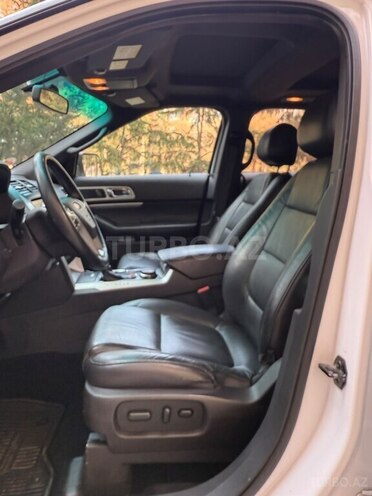 Ford Explorer 2015, 220,000 km - 3.5 л - Bakı