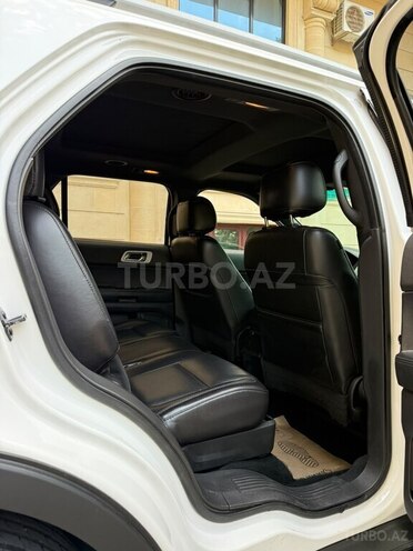 Ford Explorer 2015, 220,000 km - 3.5 л - Bakı