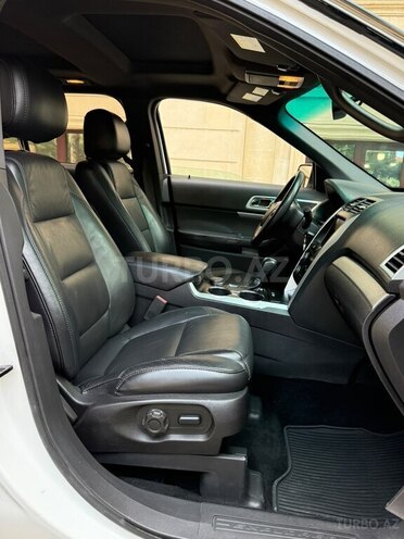 Ford Explorer 2015, 220,000 km - 3.5 л - Bakı