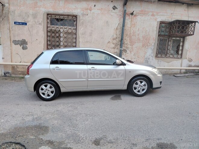 Toyota Corolla 2005, 300,000 km - 1.4 l - Bakı