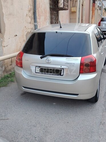 Toyota Corolla 2005, 300,000 km - 1.4 l - Bakı
