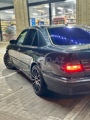 Mercedes E 240 1999, 306,522 km - 2.4 l - Bakı