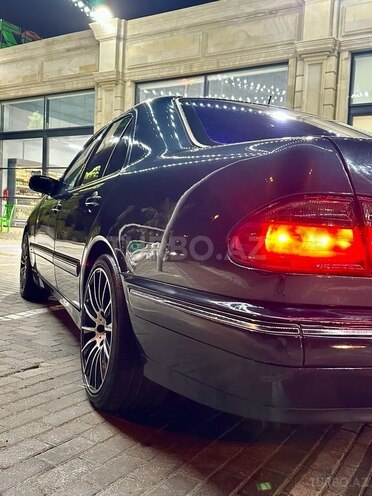 Mercedes E 240 1999, 306,522 km - 2.4 l - Bakı