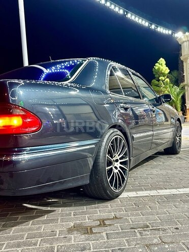 Mercedes E 240 1999, 306,522 km - 2.4 l - Bakı