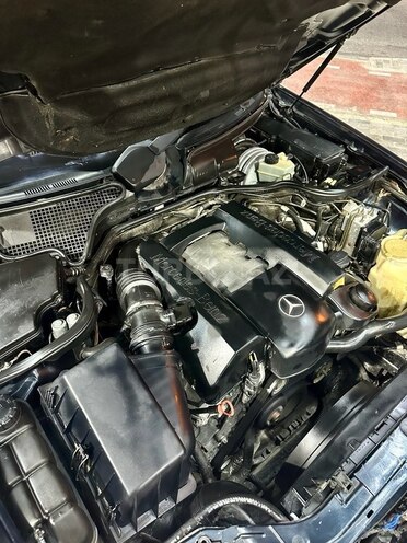 Mercedes E 240 1999, 306,522 km - 2.4 l - Bakı