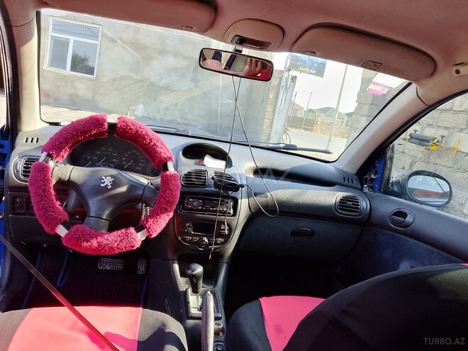 Peugeot 206 2001, 250,000 km - 1.4 l - Bakı