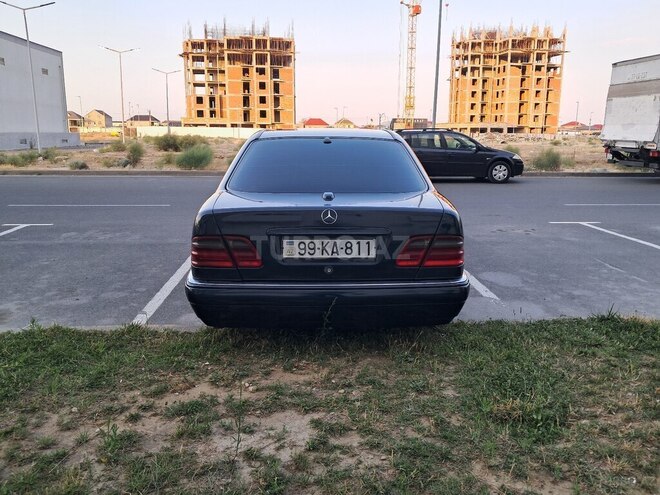 Mercedes E 230 1997, 447,569 km - 2.3 l - Bakı