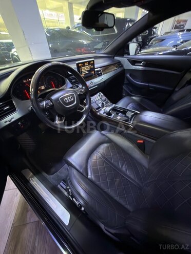 Audi A8 2014, 262,000 km - 4.0 l - Bakı