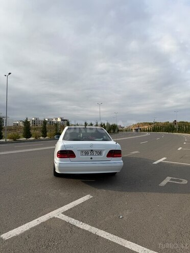 Mercedes E 280 1999, 170,000 km - 2.8 л - Füzuli