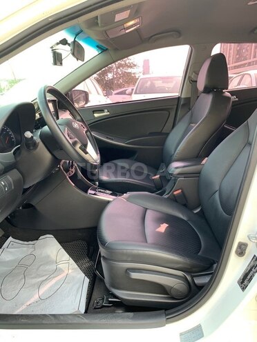 Hyundai Accent 2017, 188,000 km - 1.4 л - Bakı