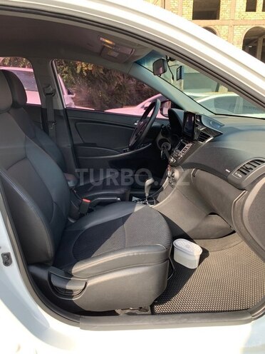 Hyundai Accent 2017, 188,000 km - 1.4 л - Bakı
