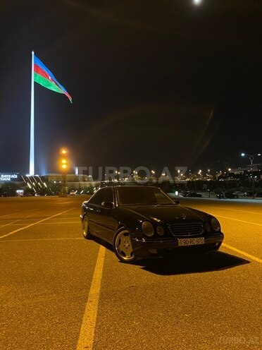 Mercedes E 320 2000, 424,000 km - 3.2 l - Bakı