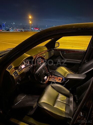 Mercedes E 320 2000, 424,000 km - 3.2 l - Bakı