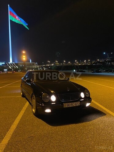 Mercedes E 320 2000, 424,000 km - 3.2 l - Bakı