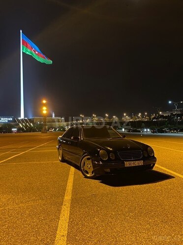 Mercedes E 320 2000, 424,000 km - 3.2 l - Bakı
