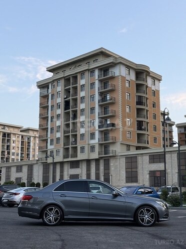 Mercedes E 250 2015, 181,000 km - 2.1 l - Bakı