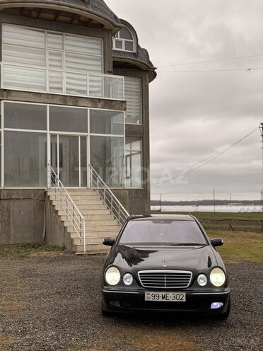 Mercedes E 320 2001, 450,000 km - 3.2 l - Bakı