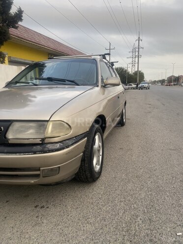 Opel Astra 1996, 426,000 km - 1.6 l - Bakı