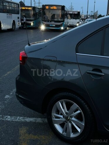Volkswagen Polo 2021, 105,000 km - 1.6 l - Bakı
