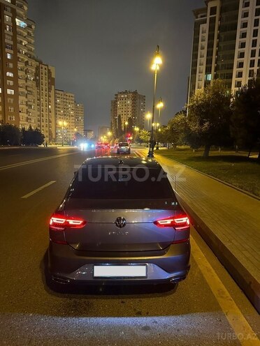 Volkswagen Polo 2021, 105,000 km - 1.6 l - Bakı