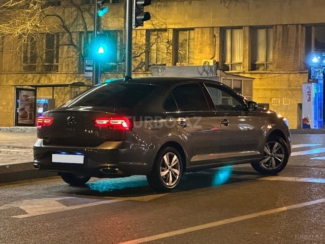Volkswagen Polo 2021, 105,000 km - 1.6 l - Bakı