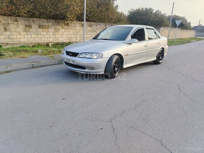 Opel Vectra 1999, 256,899 km - 1.8 l - Zaqatala