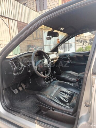 Opel Vectra 1999, 256,899 km - 1.8 l - Zaqatala