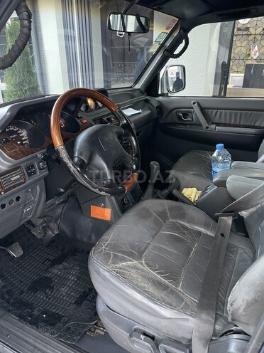 Mitsubishi Pajero 1999, 386,000 km - 3.0 l - Quba