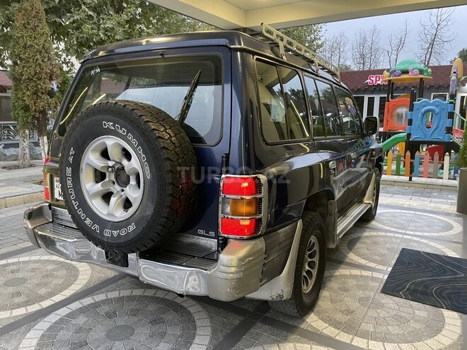 Mitsubishi Pajero 1999, 386,000 km - 3.0 l - Quba
