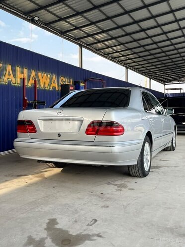 Mercedes E 200 2001, 366,246 km - 2.0 l - Gəncə