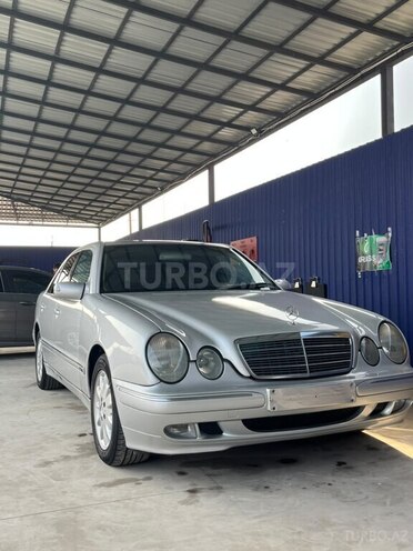 Mercedes E 200 2001, 366,246 km - 2.0 l - Gəncə