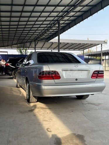 Mercedes E 200 2001, 366,246 km - 2.0 l - Gəncə