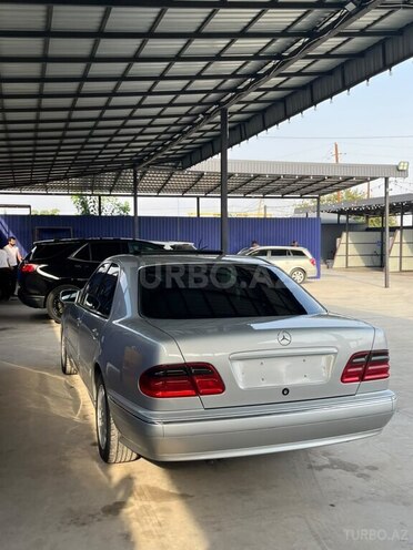 Mercedes E 200 2001, 366,246 km - 2.0 l - Gəncə