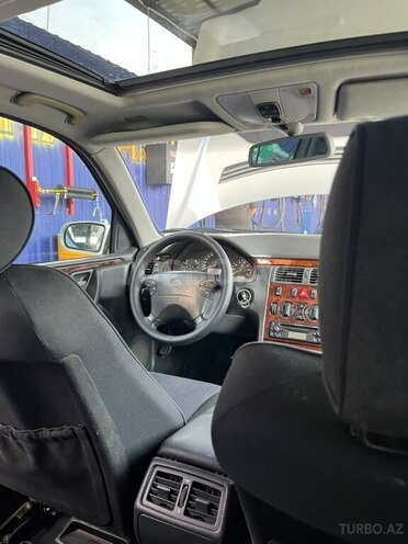 Mercedes E 200 2001, 366,246 km - 2.0 l - Gəncə