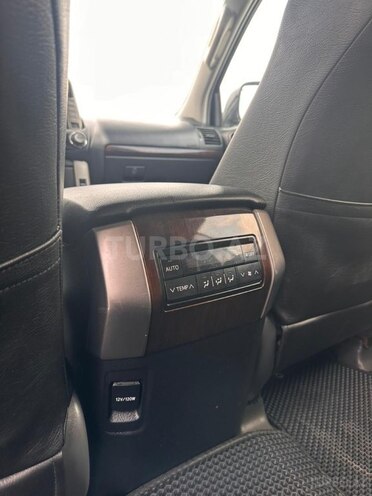 Toyota Land Cruiser Prado 2010, 211,600 km - 2.7 l - Zaqatala