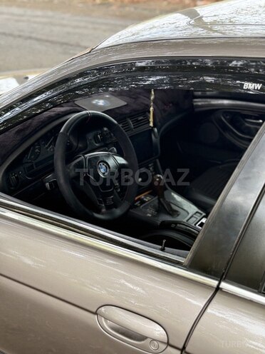 BMW 523 1997, 385,626 km - 2.5 l - Goranboy